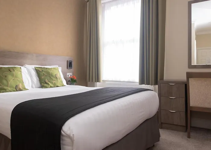 Kensington Gardens Hotel